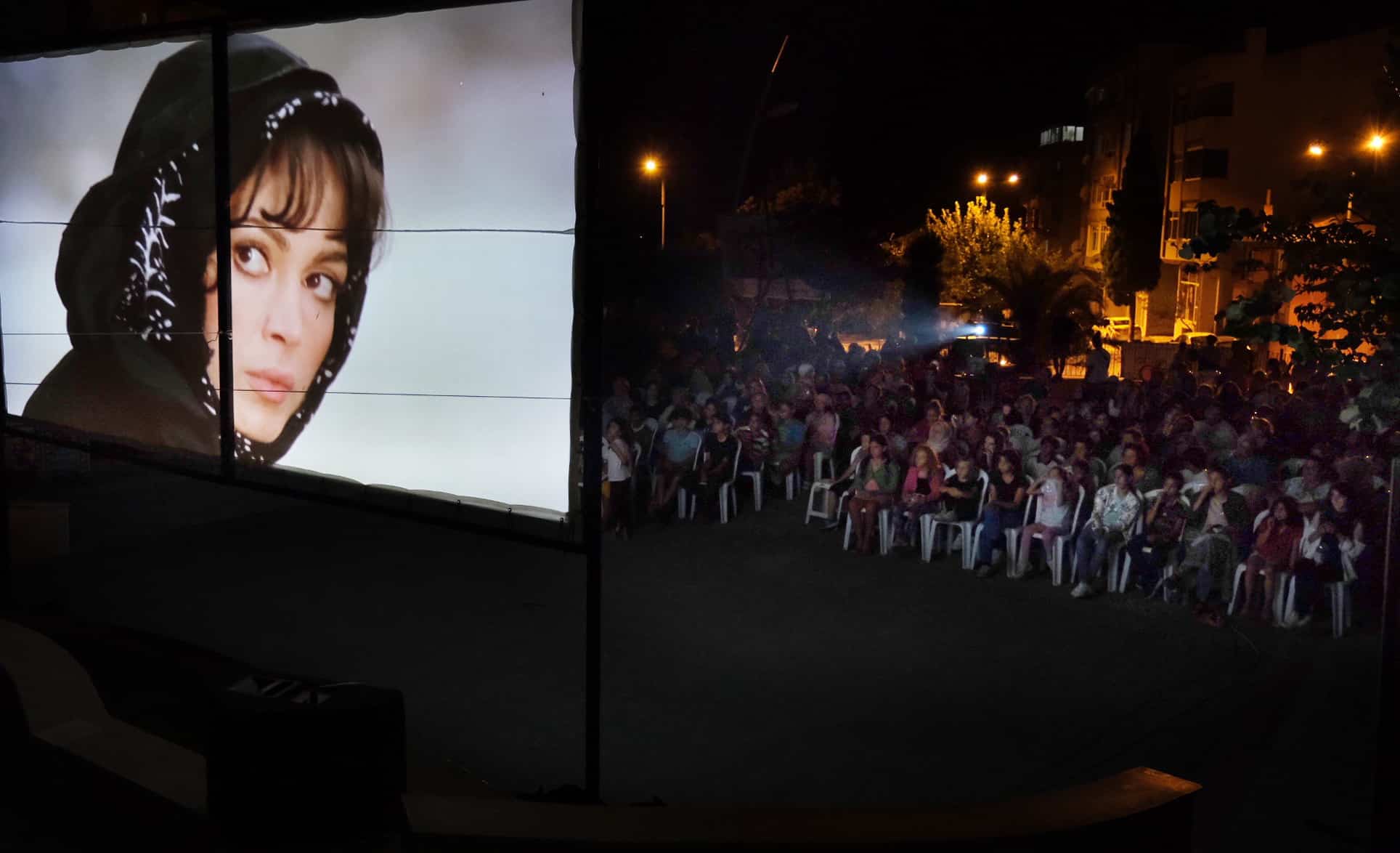 Açık Hava Sinema Günleri’ne yoğun ilgi