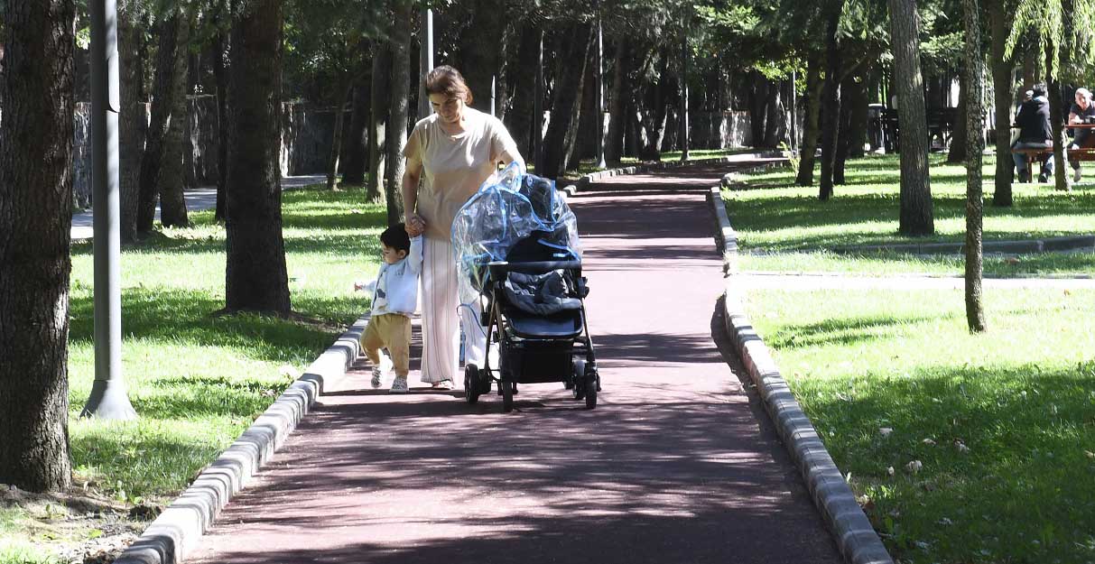 Atatürk Yürüyüş Parkı’nın yollarını yenilendi