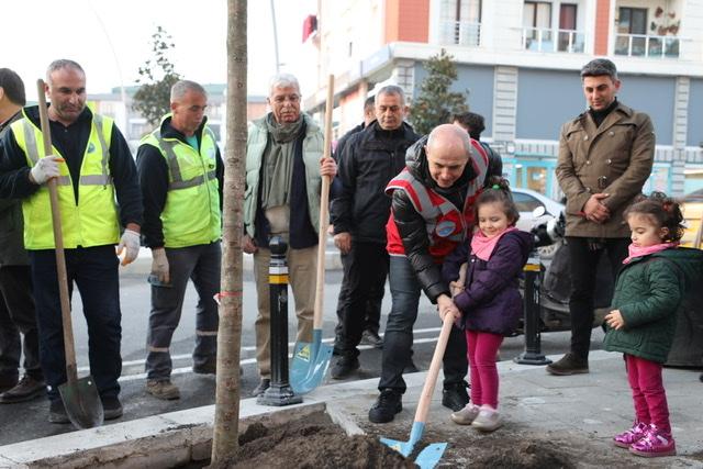 2023 yılına ağaç dikerek girdiler