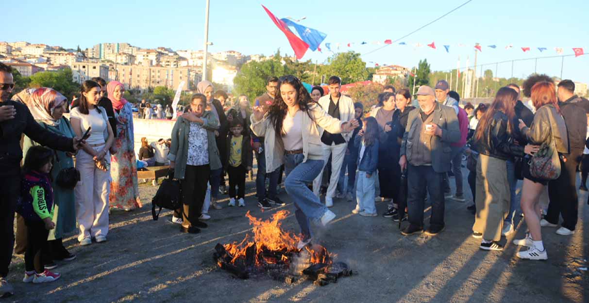 Dilekler dilendi, ateşten atlandı