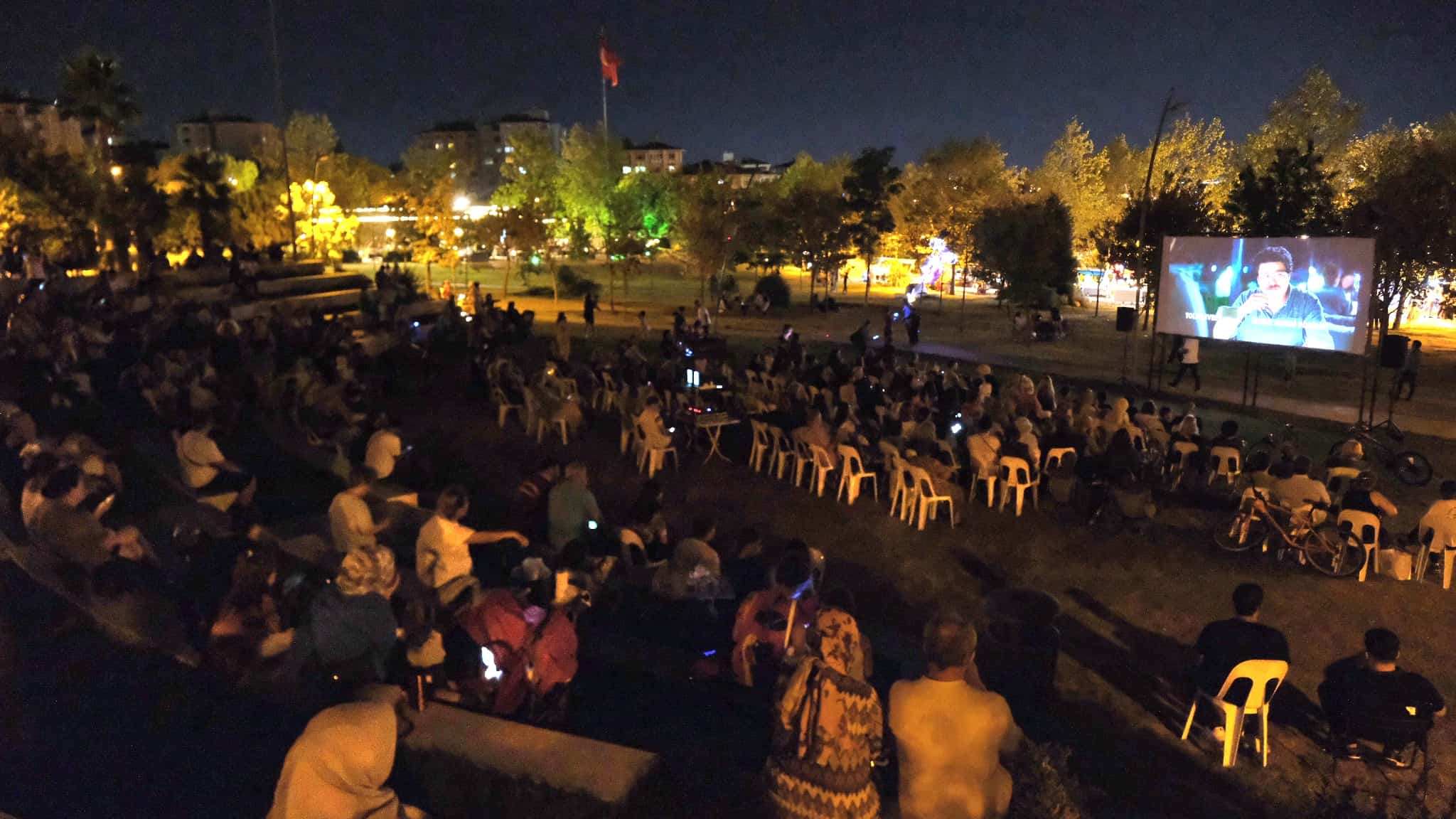 Büyükçekmece’de yaz sinema günleri yoğun ilgi görüyor