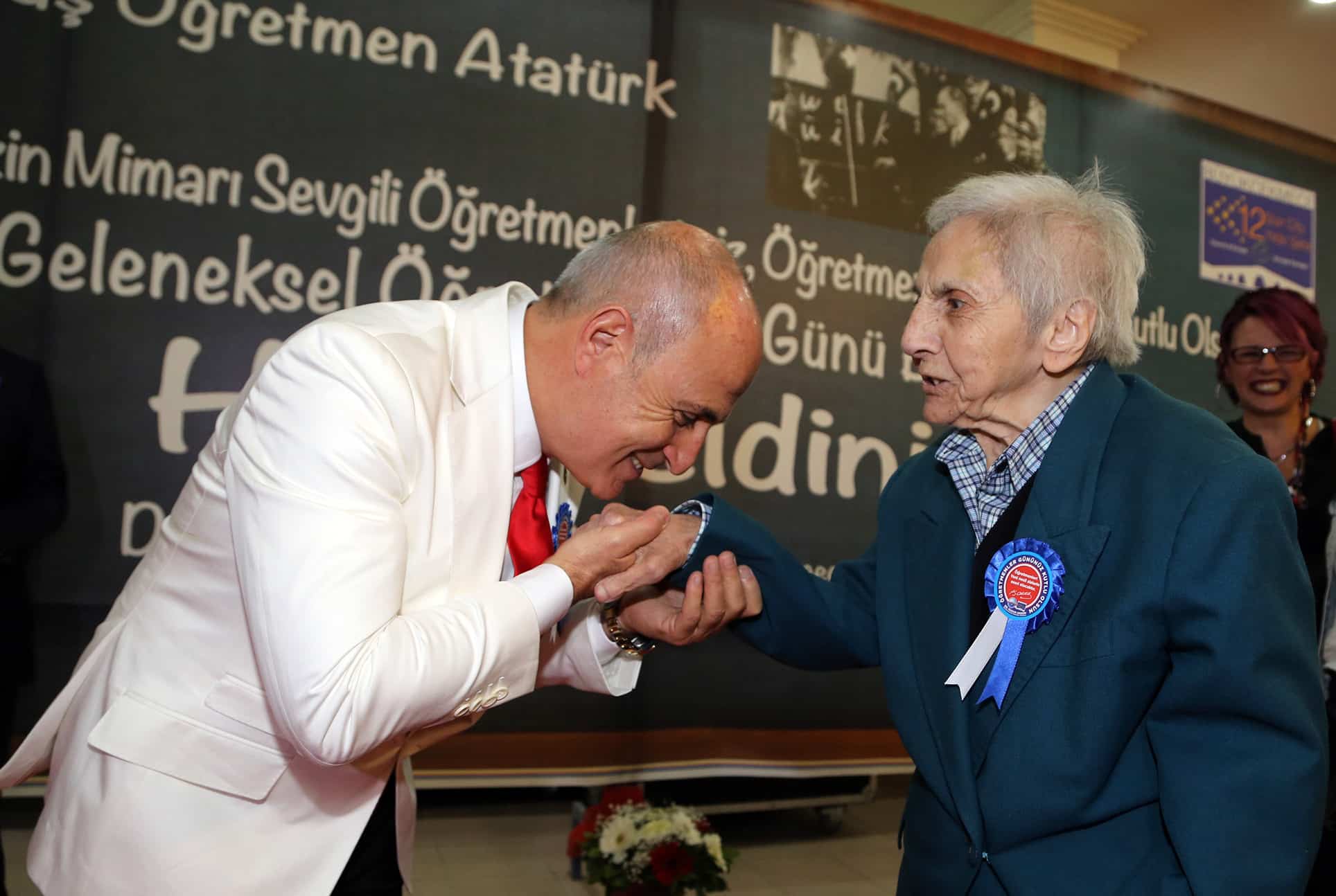 Hasan Akgün’den Öğretmenler Günü mesajı