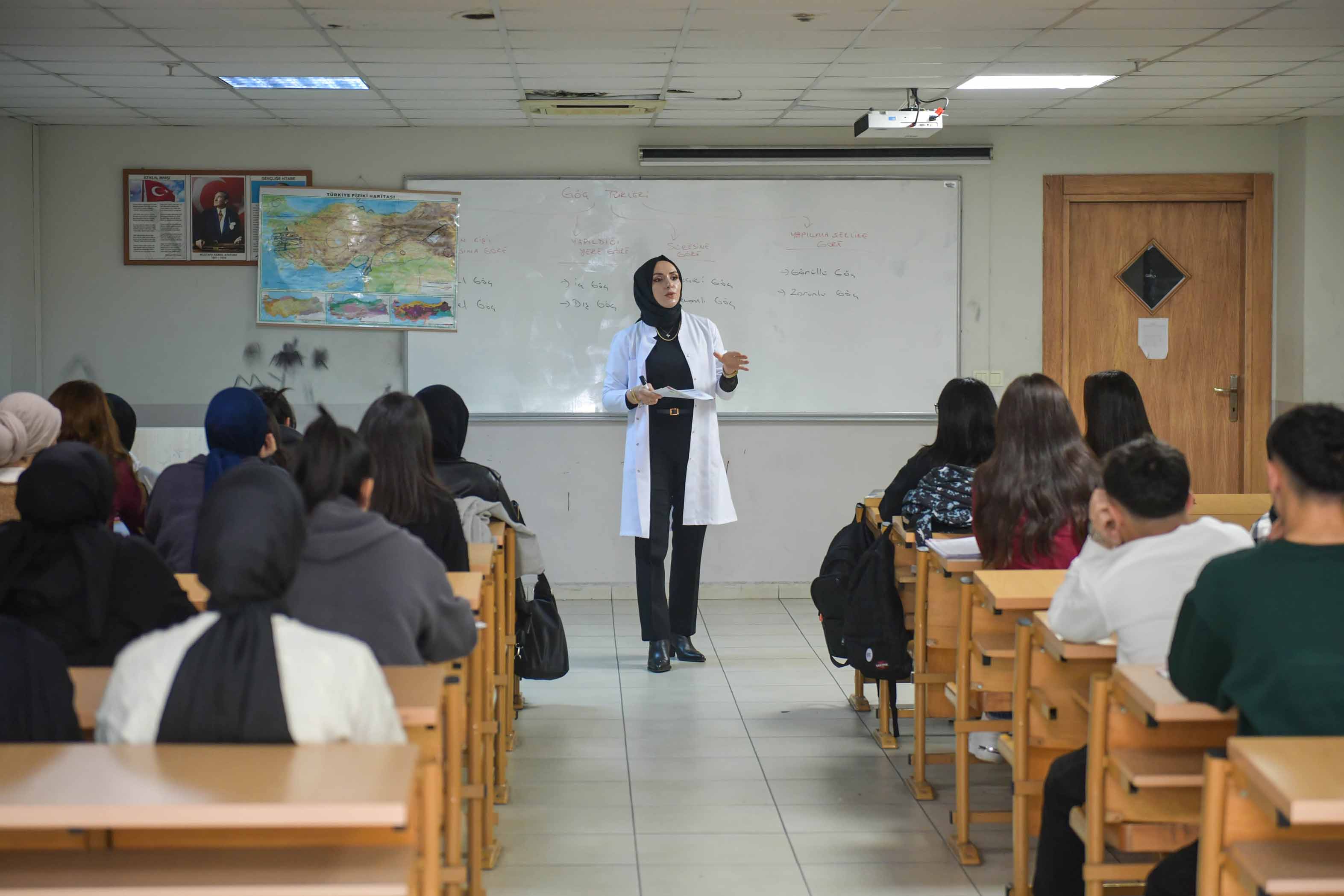 Esenyurt Belediyesi’nden eğitim desteği