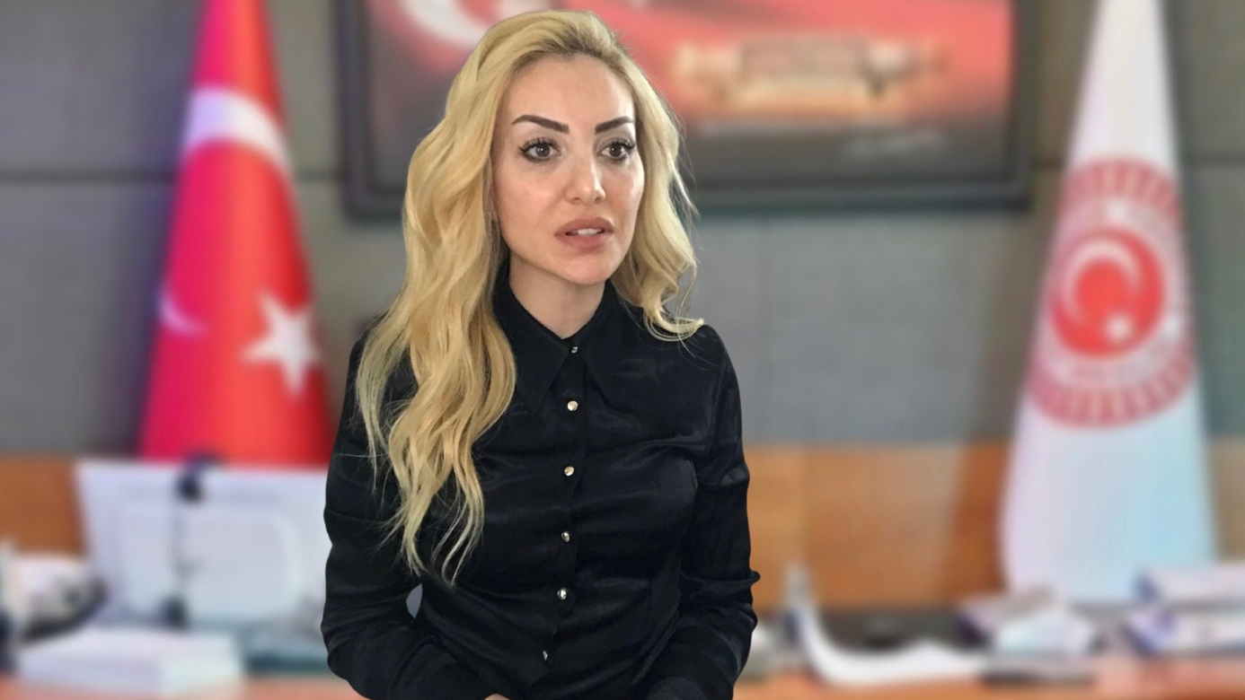 PAPA’NIN “HAC ZİYARETİ” İFADESİ KRİZ YARATTI: SİYASETÇİ ESEN ERMİŞ ERTÜRK’TEN SERT TEPKİ