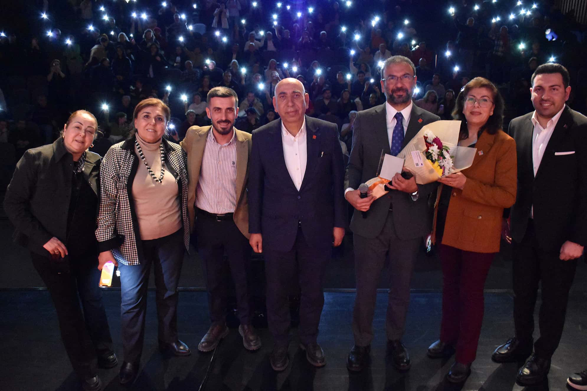 Tolga Sağ’dan unutulmayacak türkü gecesi