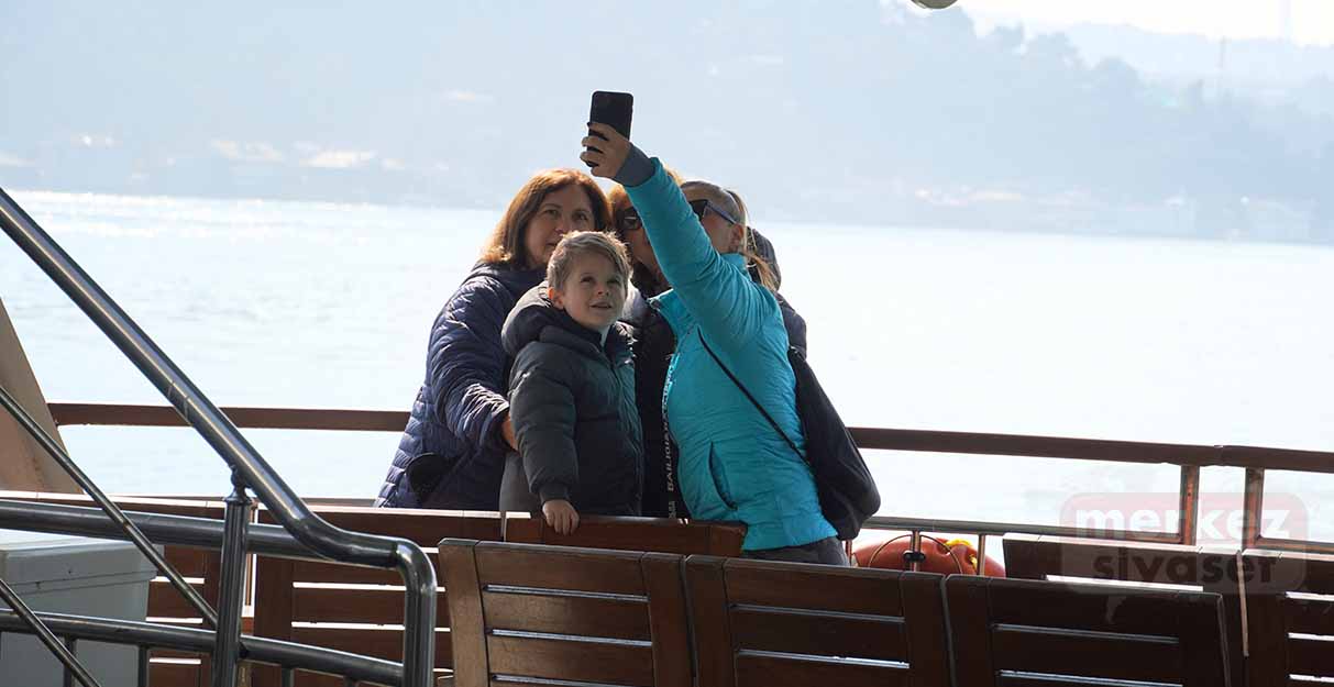 Şehir Hatları kadınları ağırladı